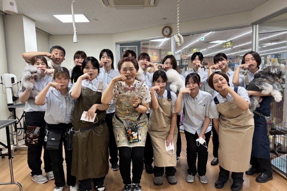 社内研修:石井あゆみ先生のセミナーの様子 社内研修:石井あゆみ先生のセミナーの様子